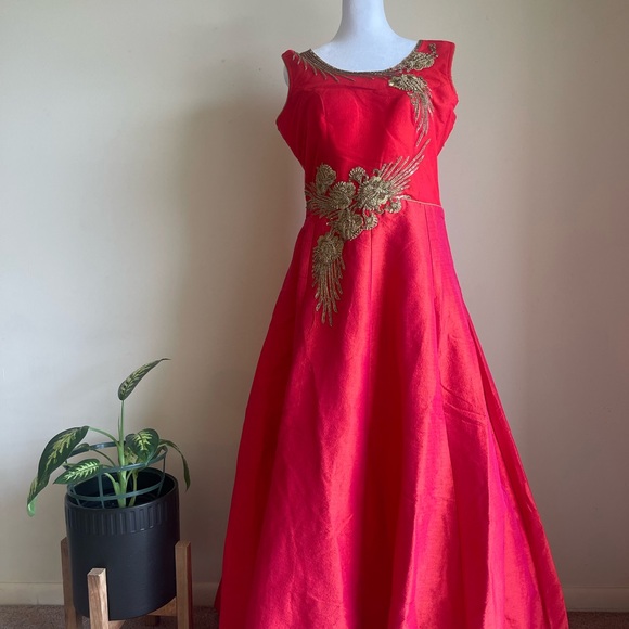 Varsha Patel Elegant Red Gown with Gold Embroidery - Picture 1 of 12
